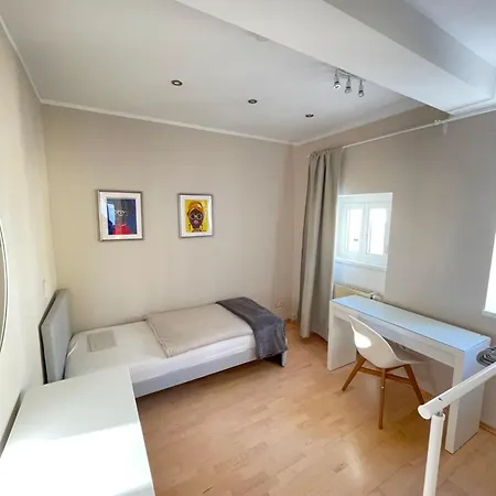 Apartmenthaus Thommen アパート *
